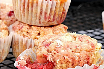 Strawberry Muffins with Almond Milk and Coconut Oil