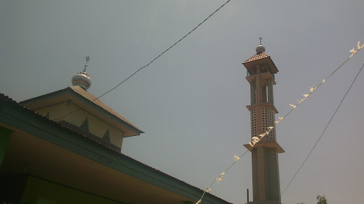 Tower Masjid Fastabi Qul Kjairat Kec. Palangga