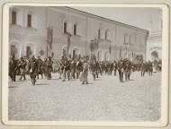 Processie met religieuze afbeeldingen op het Kremlin