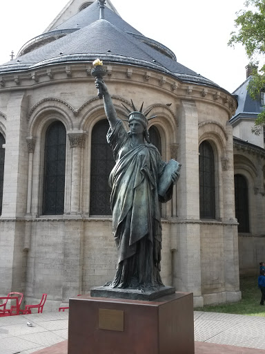 Mini Liberty Statue 