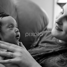 Mother and daughter by Jimmy Tuazon - Black & White Portraits & People