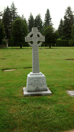Celtic Cross Sacred To The Memory Of Mary