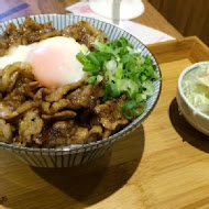 滿燒肉丼食堂