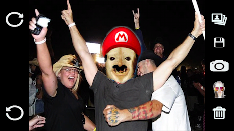 Camera Swamp Man poster 7