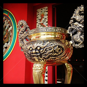 Qi Fu Dian Temple by Yohanes Julianto - Instagram & Mobile Android