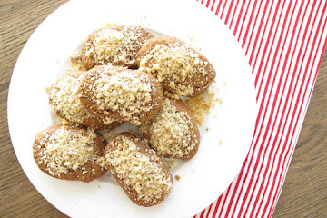 Melomakarona Recipe (Greek Christmas Cookies)