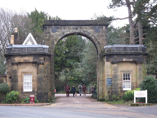 Calverley Park Entrance (Victoria Lodge)