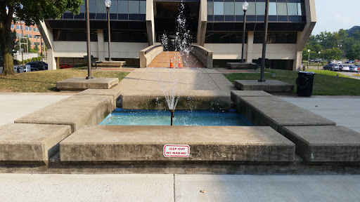 One Government Fountain