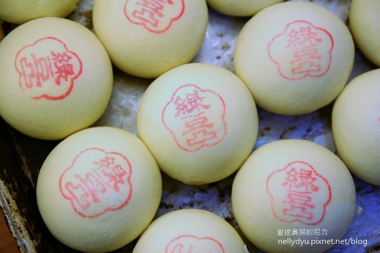 高雄好吃首選素食伴手禮香菇綠豆椪-皓月麵包（素食麵包專賣店）