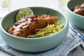 Teryaki seared tuna with crispy noodles