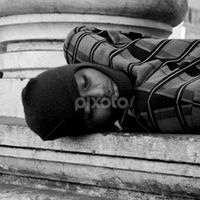 Brutal reality by Asmit Aovi - People Street & Candids