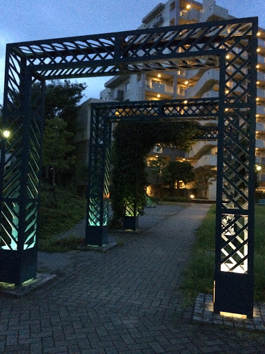 Portal - 緑のアーチ