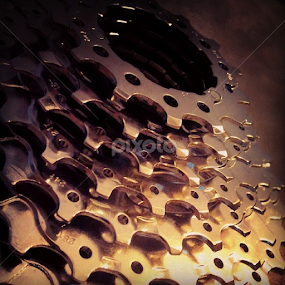 Metalic gold by Mirna Abaffy - Instagram & Mobile Instagram