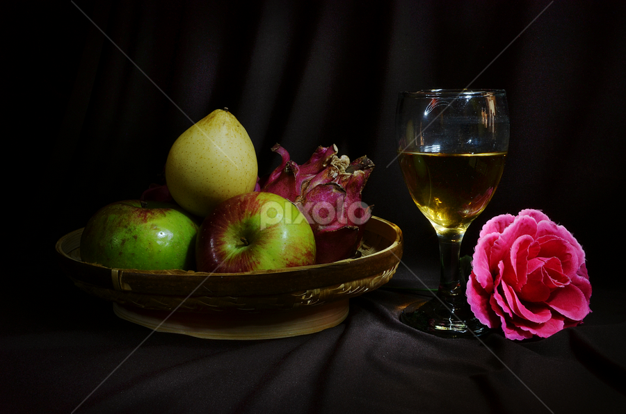 Buah dan Minuman by Gigih Ardiantoro - Food & Drink Fruits & Vegetables