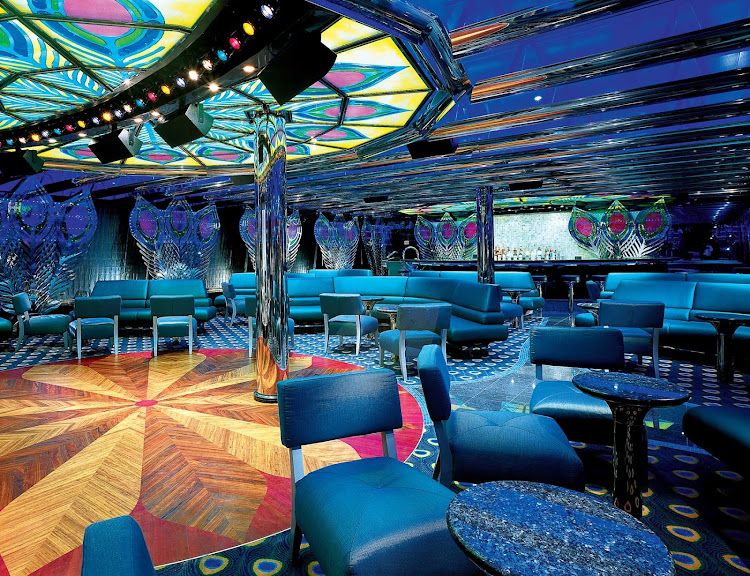 Look for live music and the cocktails of your choice at Bar Blue, Carnival Glory's jazz club.