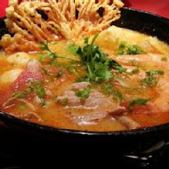 大心新泰式麵食(新店家樂福店)