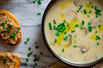 Easy Cream of Mushroom Soup