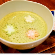 Uzna Omom 杏桃鬆餅屋(中壢大江店)