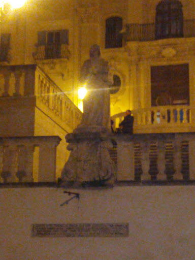 Statua S. Francesco di Paola