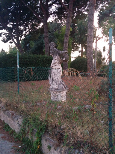 Statua dell'ancella dell'acqua - Formia