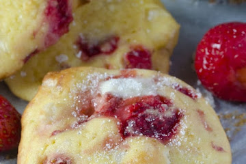 Strawberry Cookies With White Chocolate Chunks