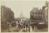 Princes Street in Edinburgh, gezien vanaf Waterloo Place