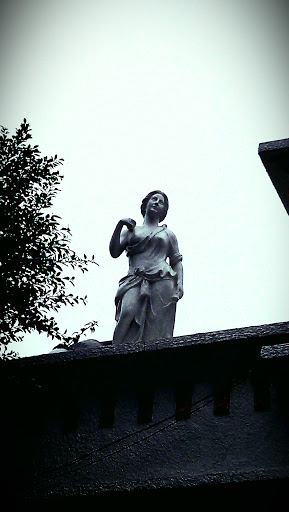 羅浮宮守護女神
