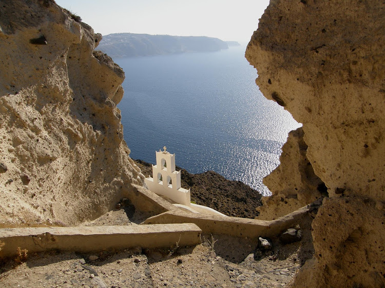 The caved-in church "Agios Nikolaos" at the caldera in Megalochori, Santorini.