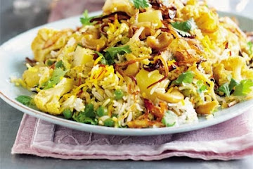 Fragrant vegetable & cashew biryani