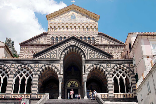 duomo-amalfi-italy - Duomo Sant'Andrea in Amalfi, Italy.