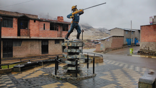 Monumento Al Minero Yauli