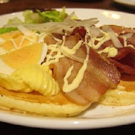 Uzna Omom 杏桃鬆餅屋(中壢大江店)