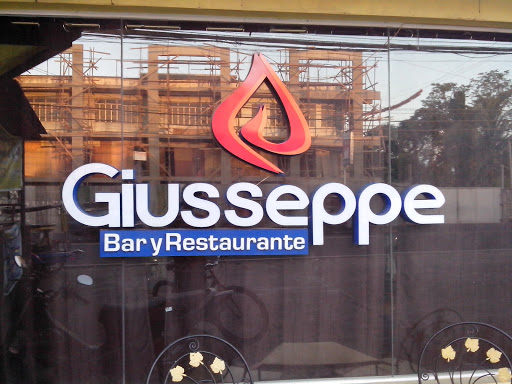 Giusseppe Bar y Restaurante