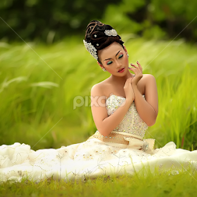 by Herry Aiyumi - Wedding Bride
