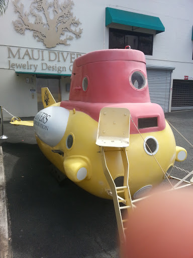 Maui Divers submarine