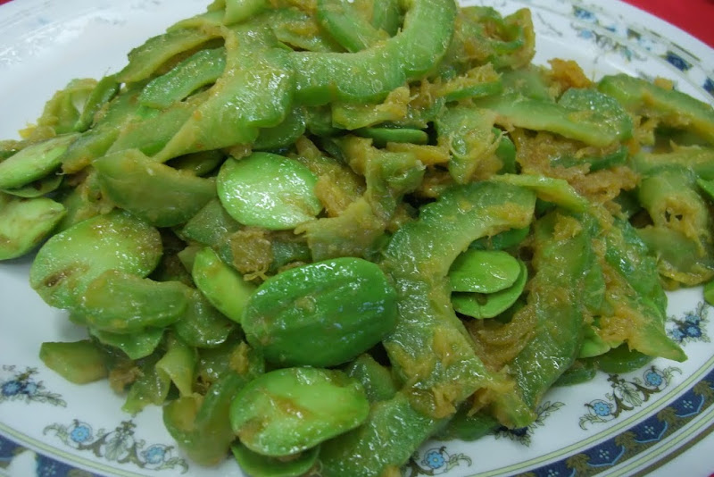 Fried Bitter Gourd with Salted Egg Recipe - Explore Share Inspire
