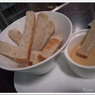 Jolly手工釀啤酒泰食餐廳(衡陽店)