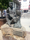 Estatua Del Abuelo