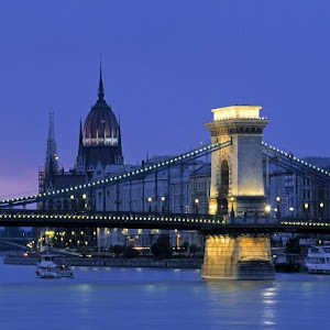 Budapest Daily Photo 1.0