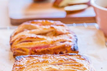 Apple Rhubarb Pies