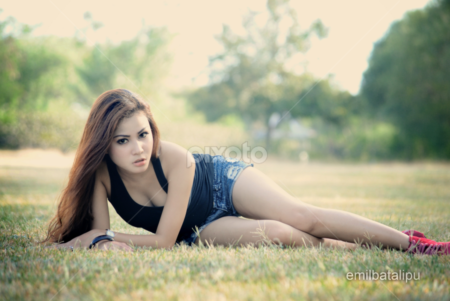 Elsa by Emil Batalipu - People Portraits of Women