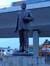 Estatua Antonio Chedrahui Caram