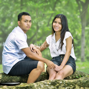 by Maleng Akmal - People Couples
