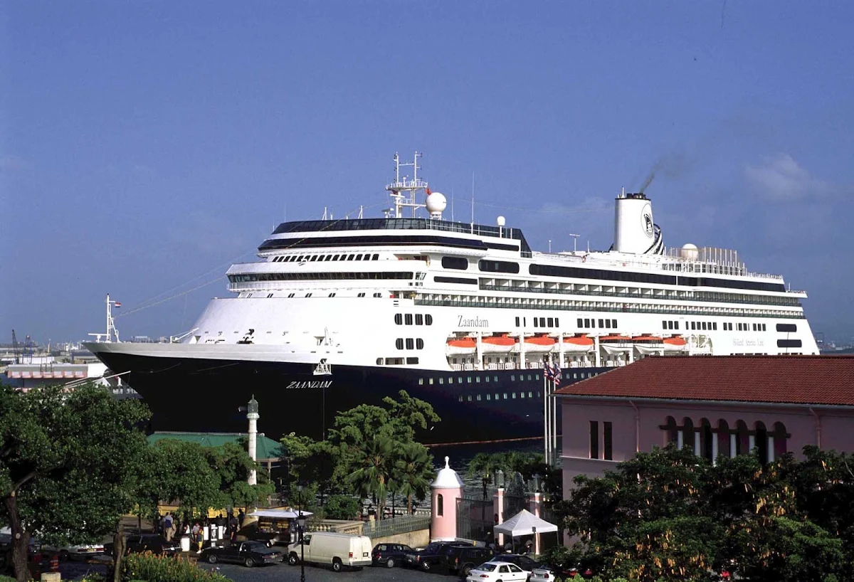 Holland-America-Zaandam - Holland America's Zaandam sails to Hawaii and explores Mexico's Sea of Cortez.
