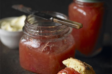 Rhubarb & ginger jam