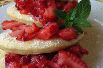 Strawberry Sourdough Pancakes