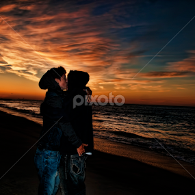 Sunrise Love by Dawn Robinson - People Couples