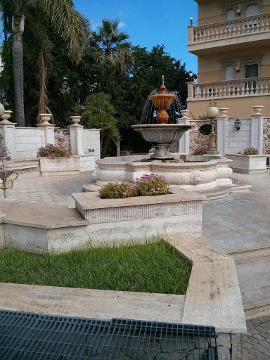 Fontana Hellenia Naxos