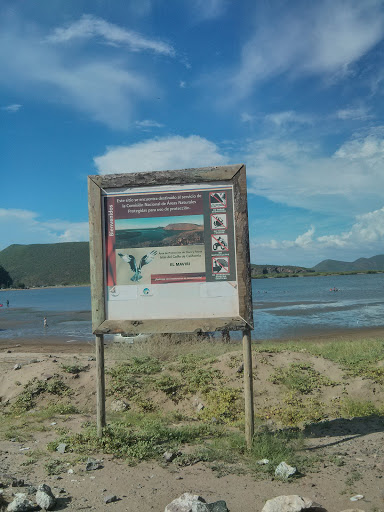 Cartel Área Protegida El Maviri