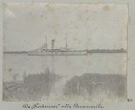 De "Kortenaer" vóór Paramaribo